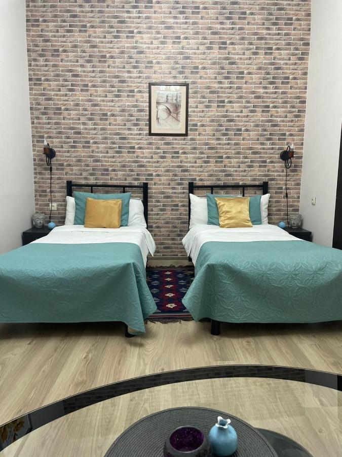 Apartment Fine Home Тбілісі Екстер'єр фото