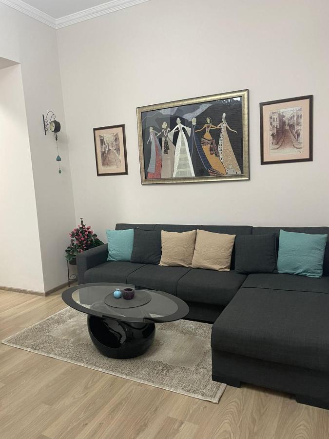 Apartment Fine Home Тбілісі Екстер'єр фото