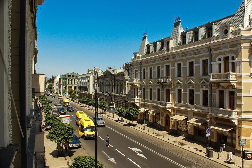 Apartment Fine Home Тбілісі Екстер'єр фото