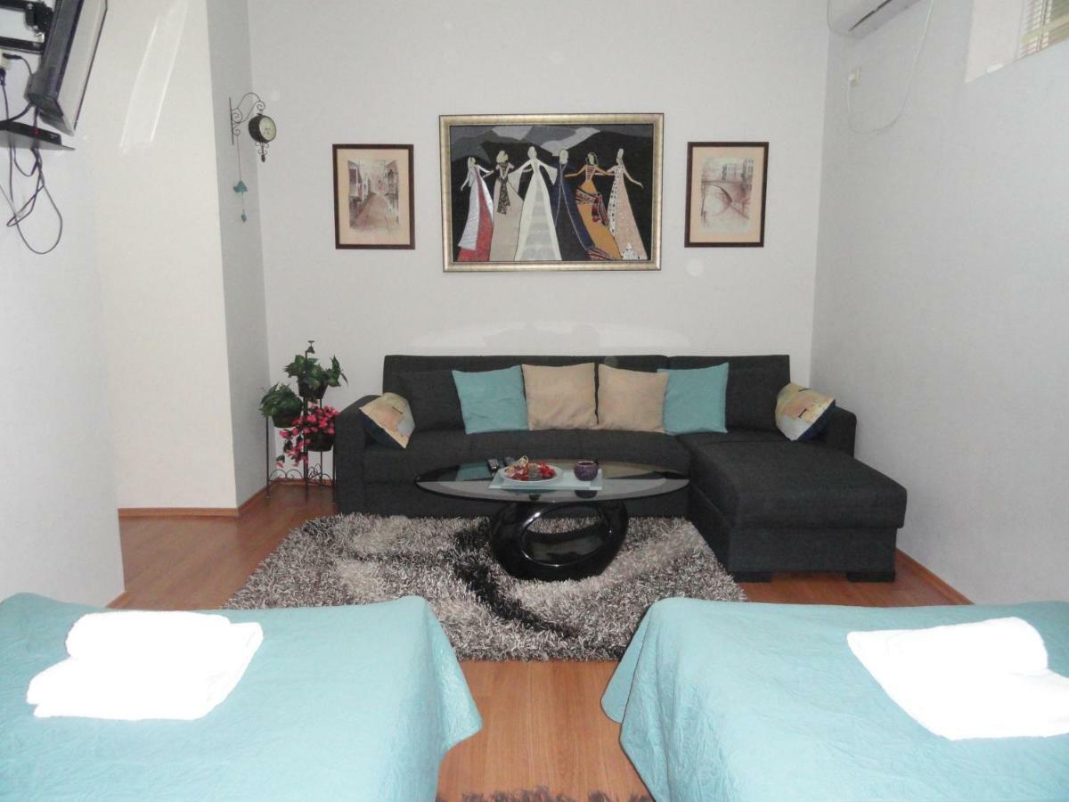 Apartment Fine Home Тбілісі Екстер'єр фото